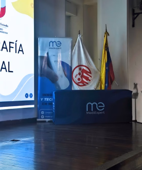 MediExpert en Jornada Ecografía Cutánea en Caracas, destacando la formación continua en el uso de PoCUS para medicina estética